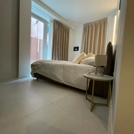 Daffy House * ديسينسانو ديل غاردا