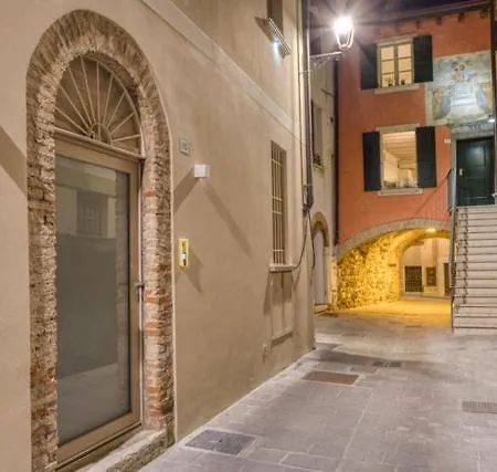 Daffy House Apartment