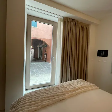 Daffy House Апартаменты *